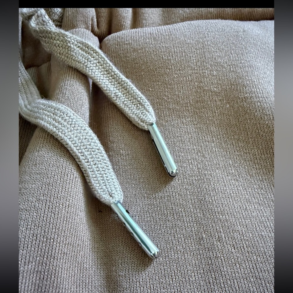 Toteme camel sweatshirt and sweatpant - Picture 10 of 12